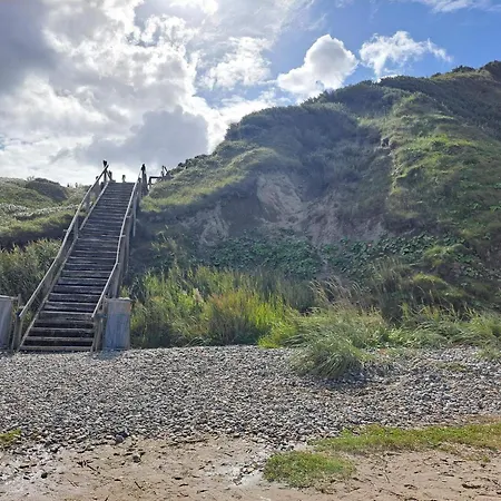 6 Person In Struer-by Traum *